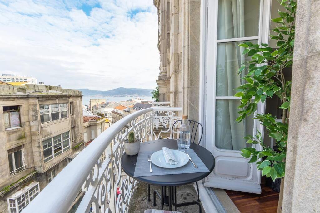 Duplex De Lujo En Pleno Centro De La Ciudad. Apartment Vigo Bagian luar foto